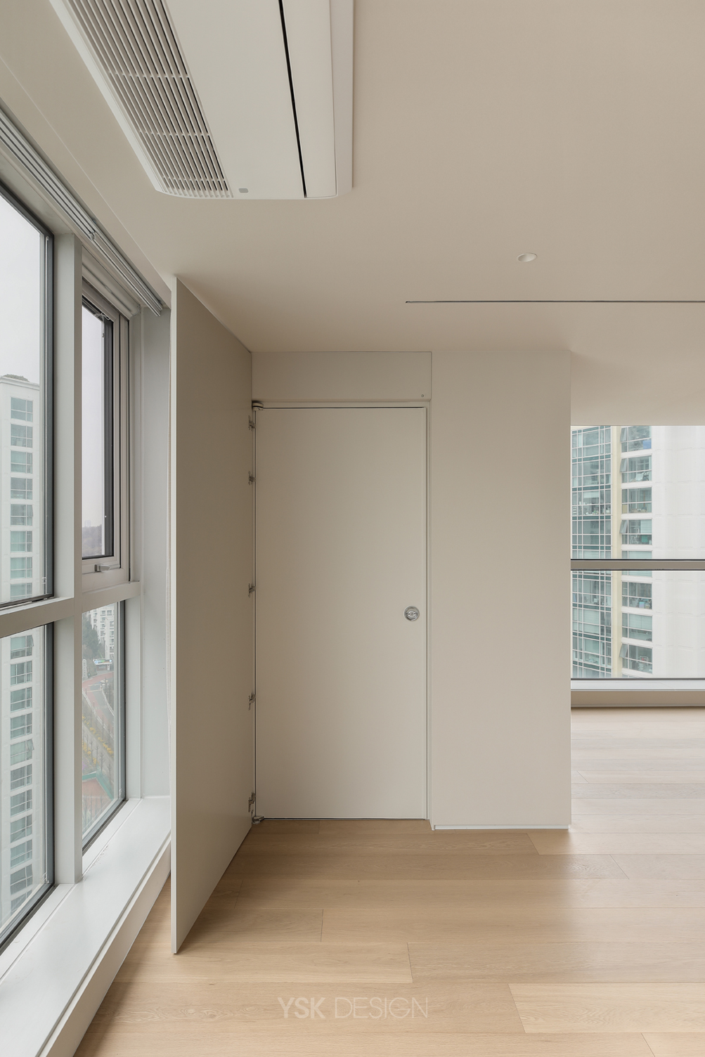 livingroom 004.jpg