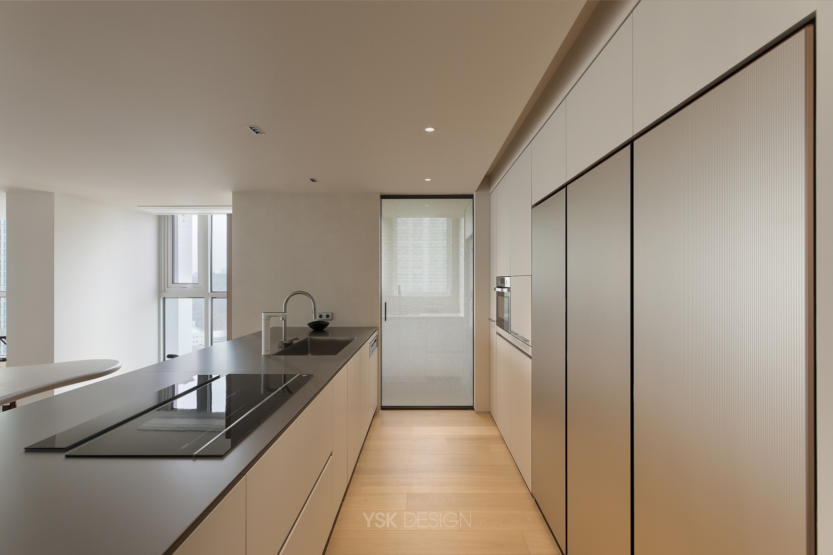 kitchen 001.jpg
