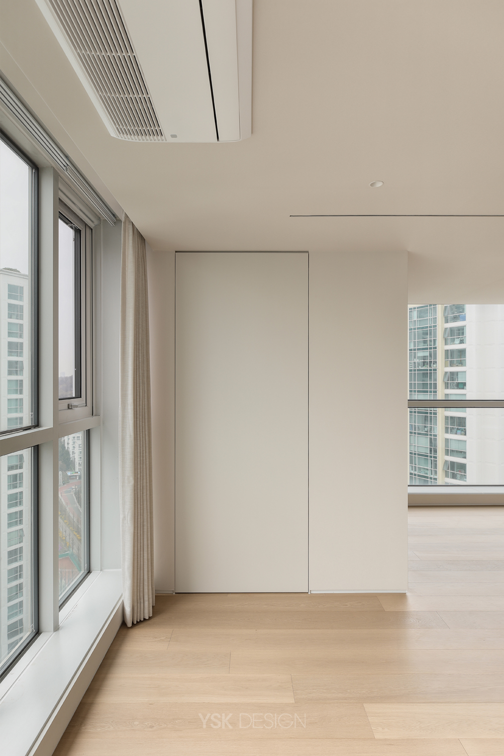 livingroom 003.jpg