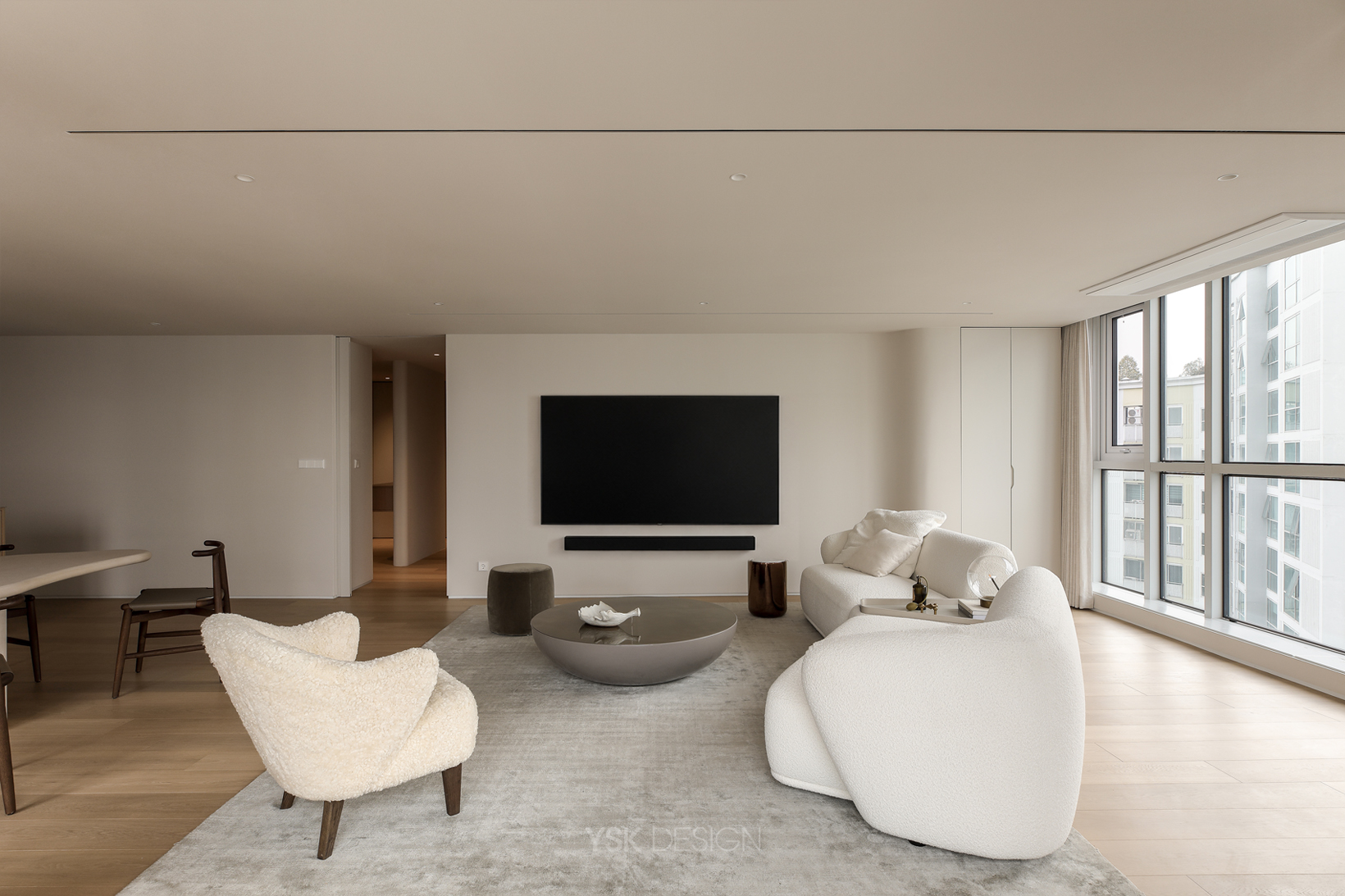 livingroom 006.jpg