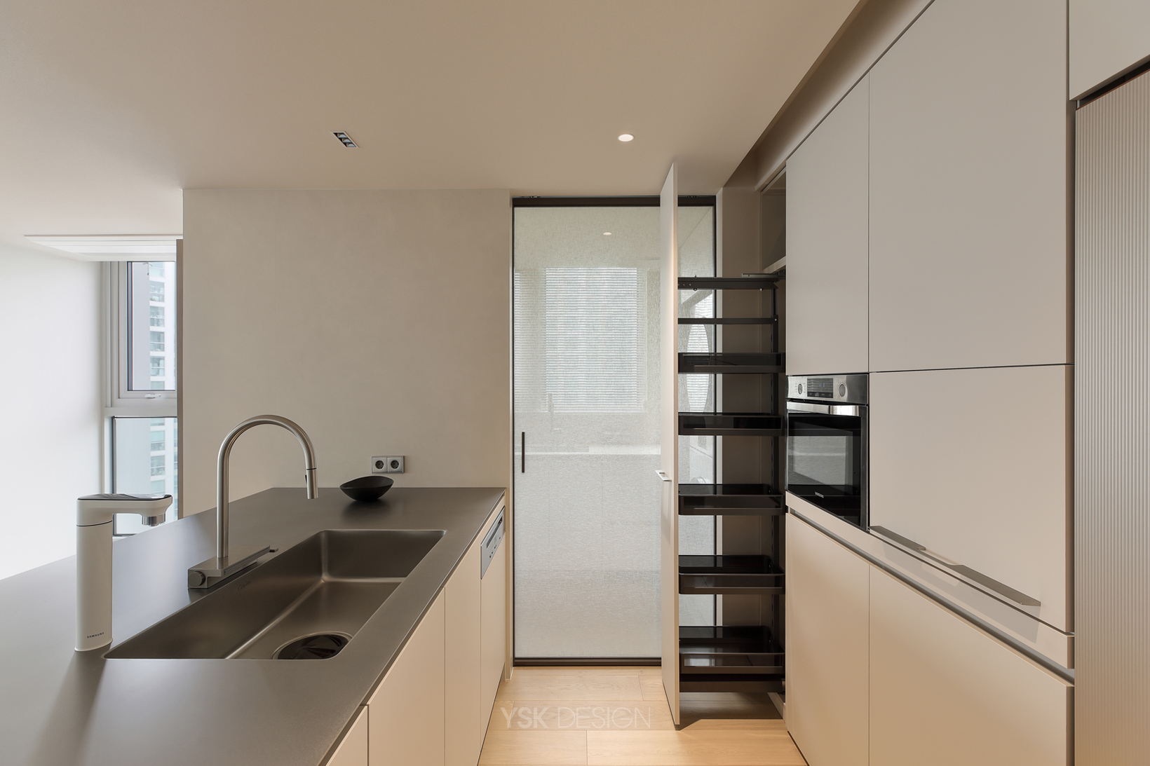 kitchen 013.jpg