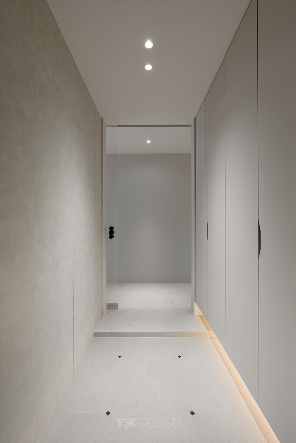 entrance_1(34).jpg