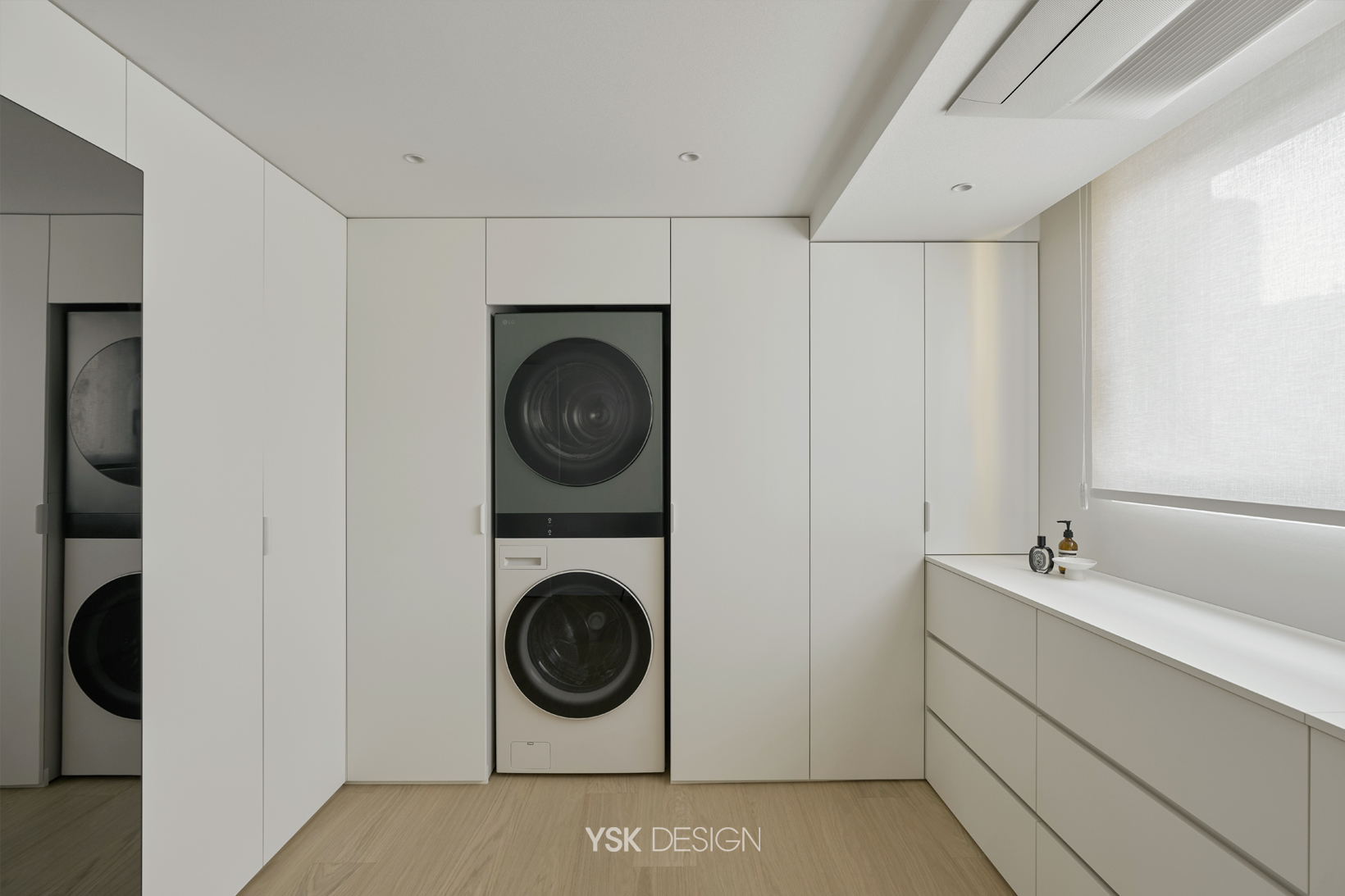 lundryroom 007.jpg
