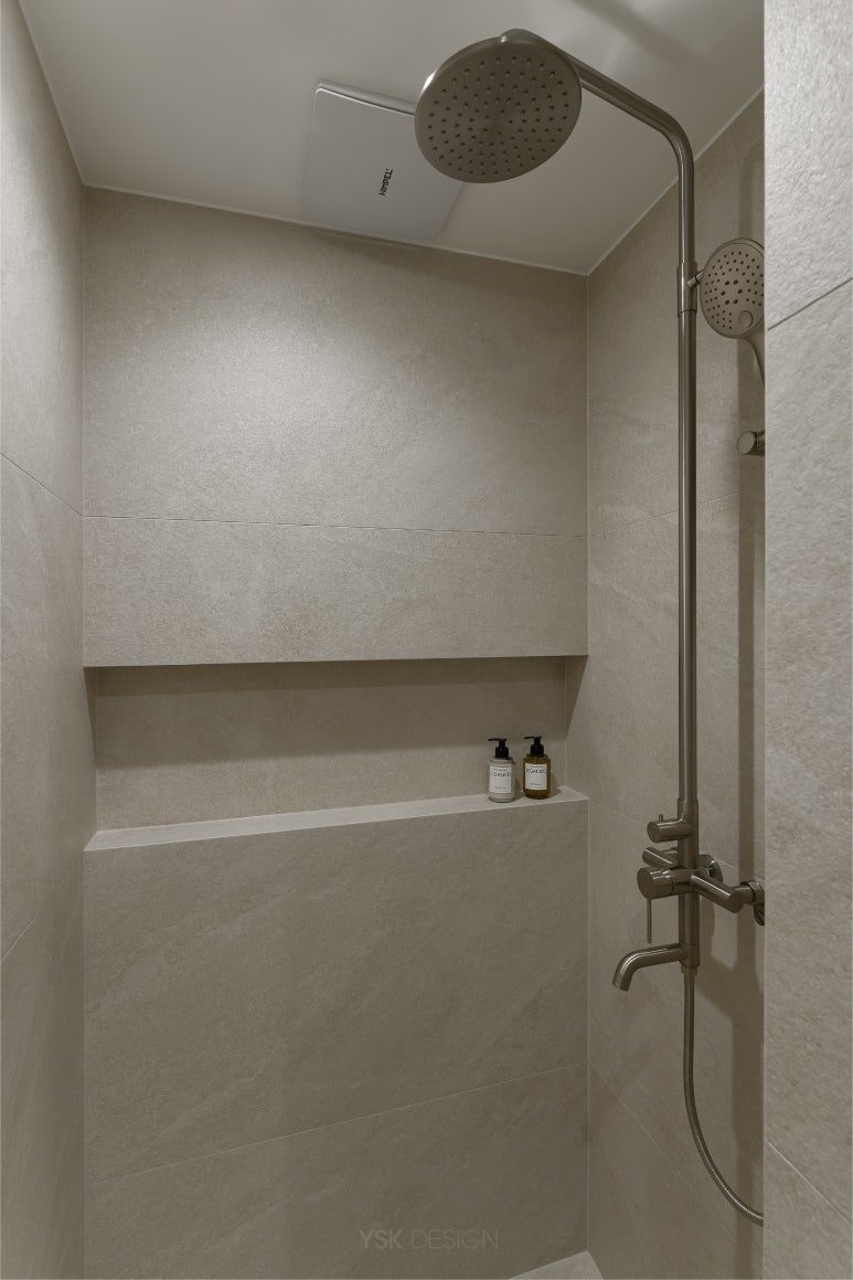 bathroom_008.jpg