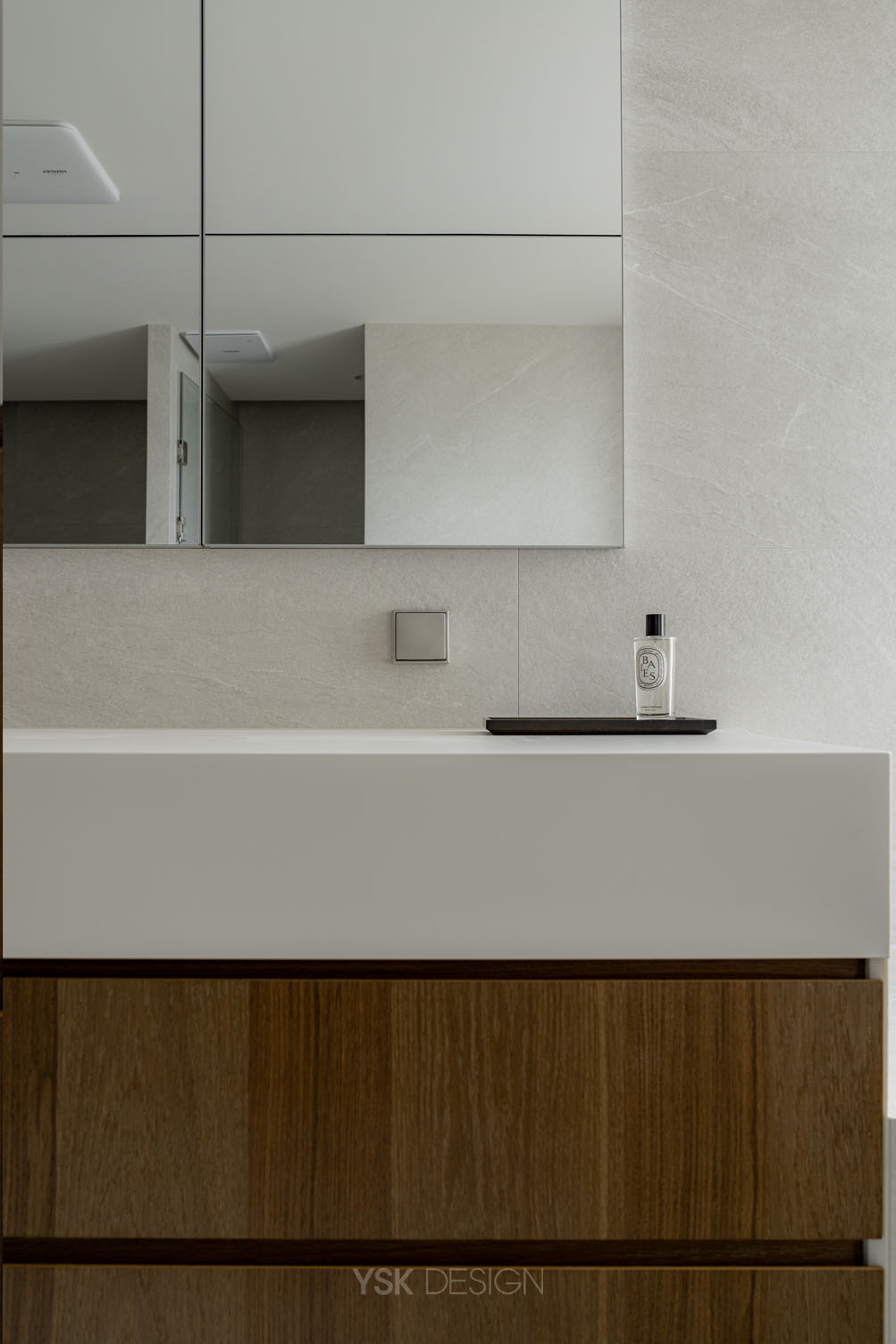 master bathroom 007.jpg