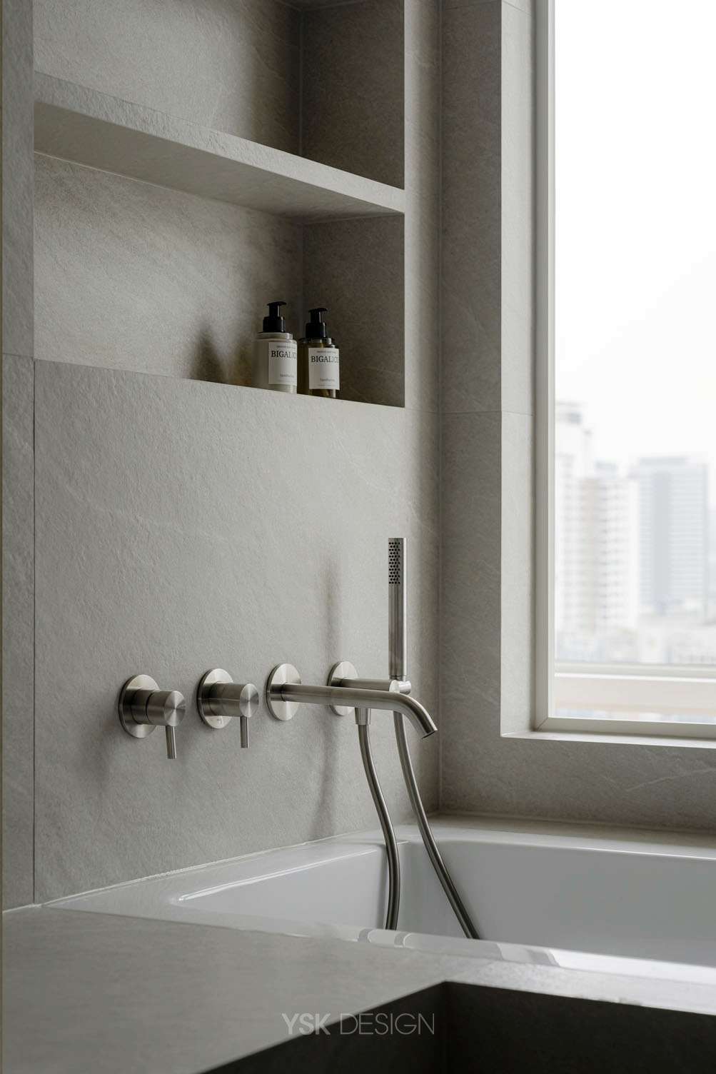 master bathroom 005.jpg