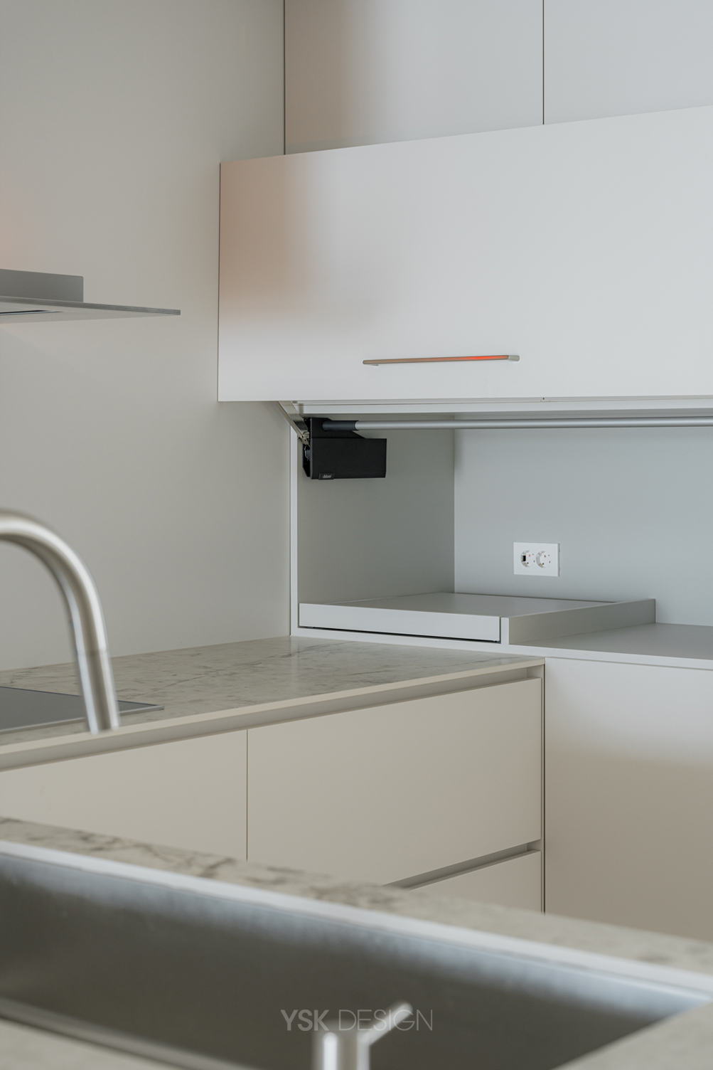 kitchen 005.jpg