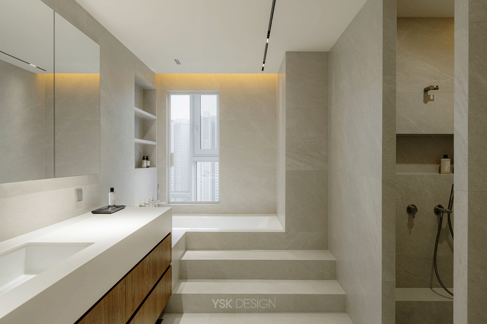 master bathroom 003.jpg