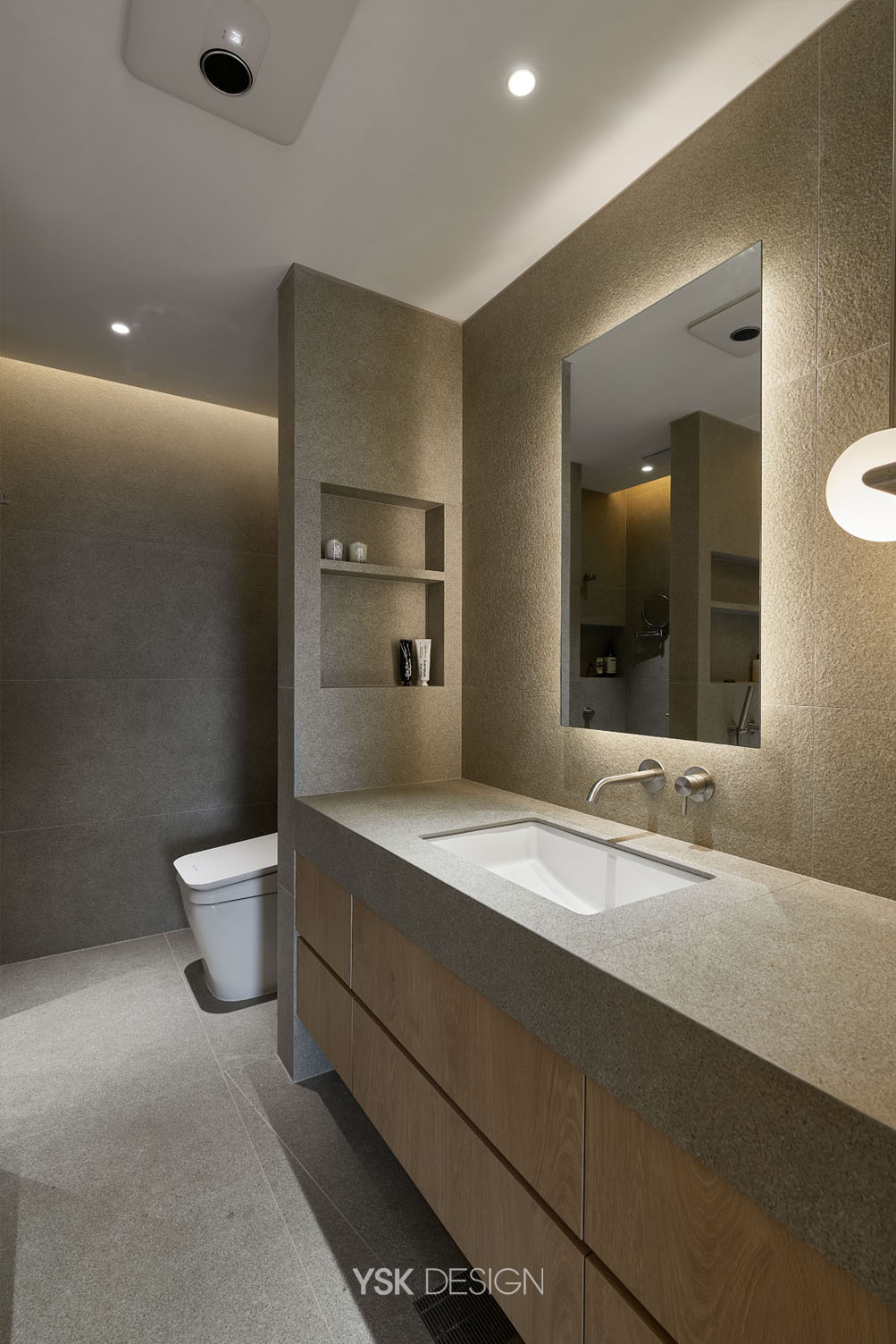 1 (110)_bathroom.jpg