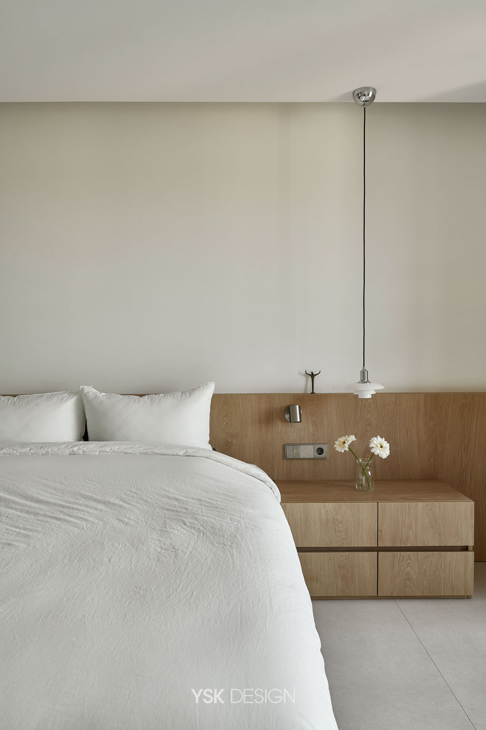 1 (93)_masterroom.jpg