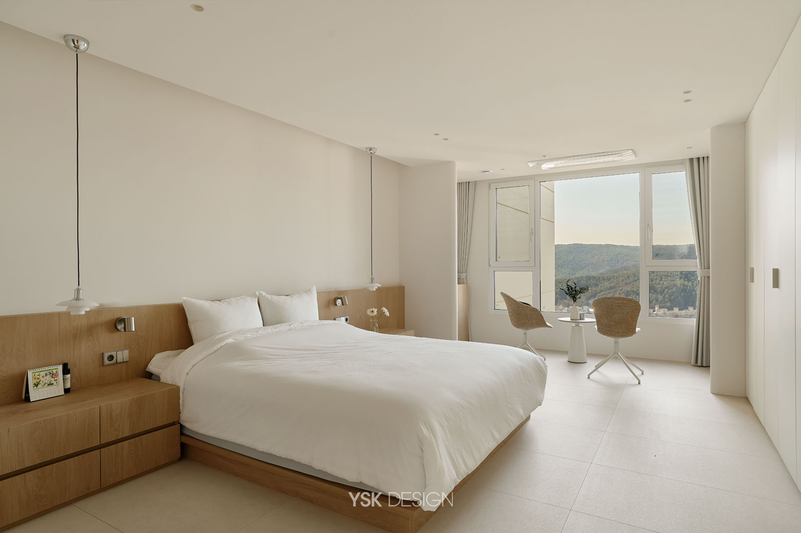 1 (89)_masterroom.jpg