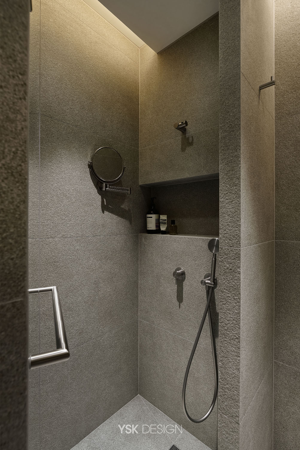 1 (115)_bathroom.jpg