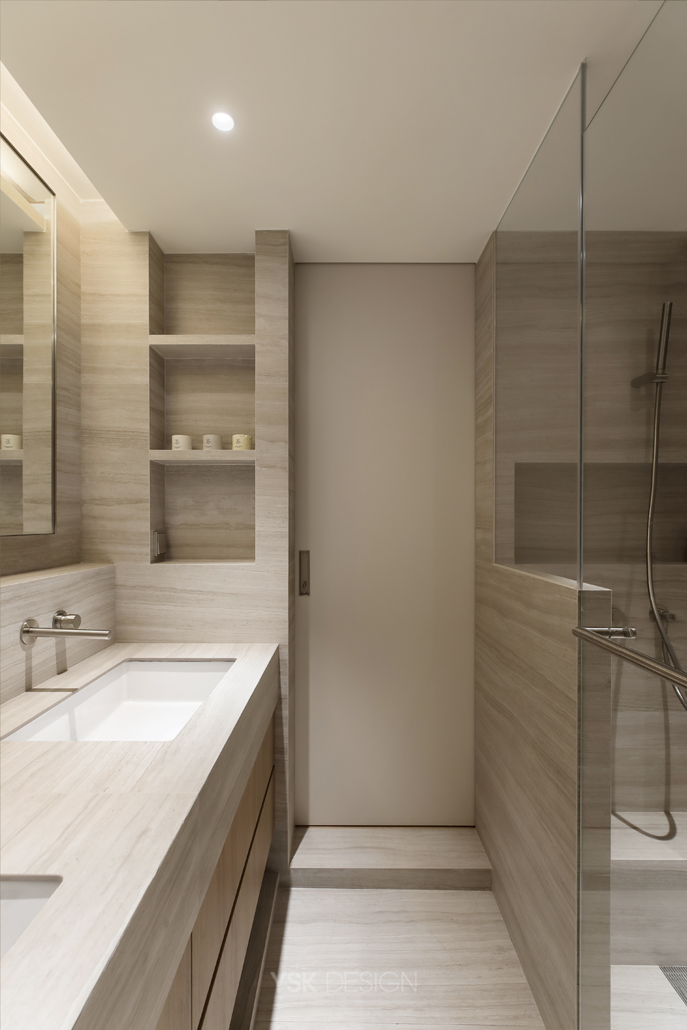 master bathroom 007.jpg