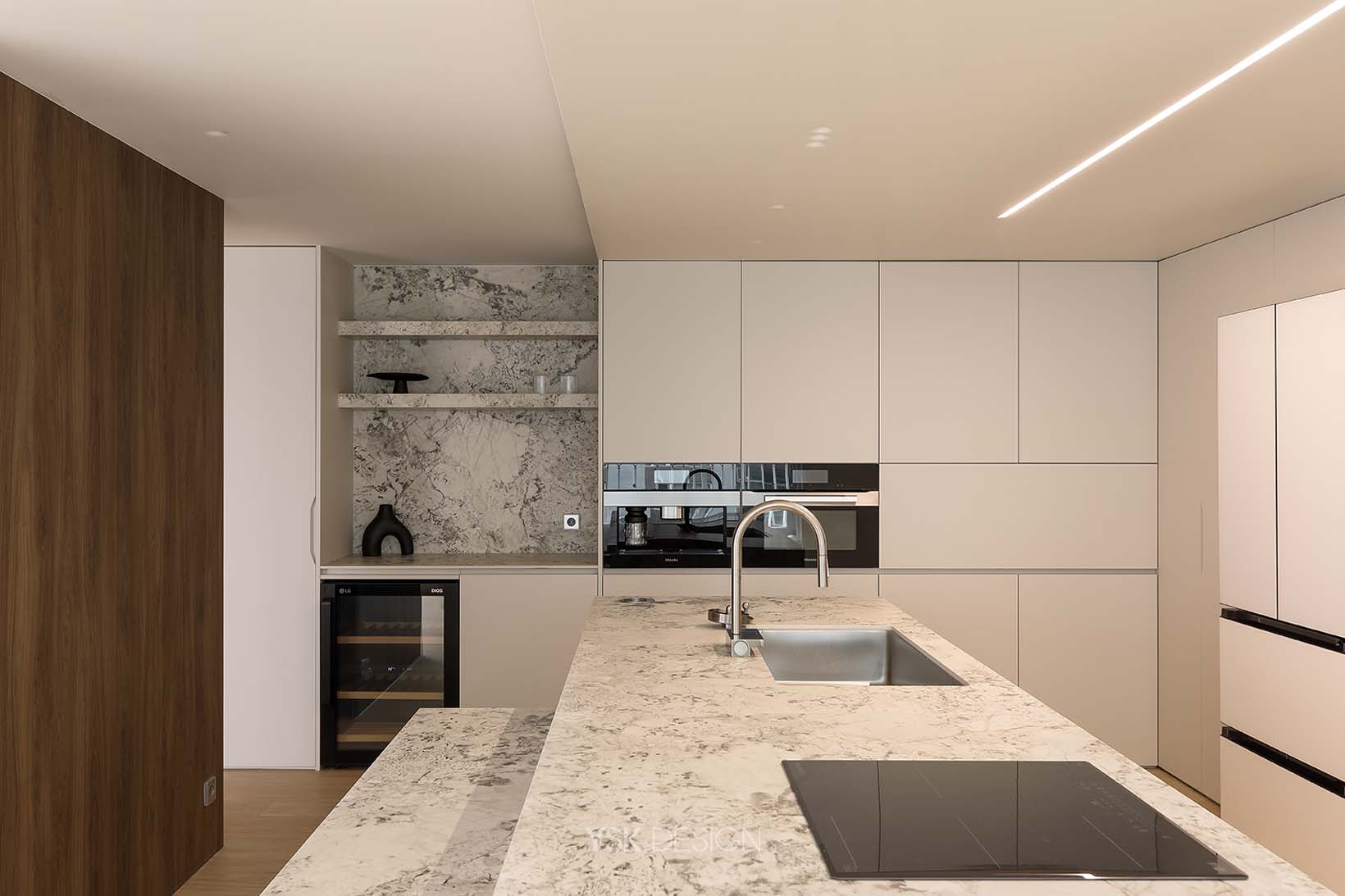 IMG_29725_final_insta wide.jpg