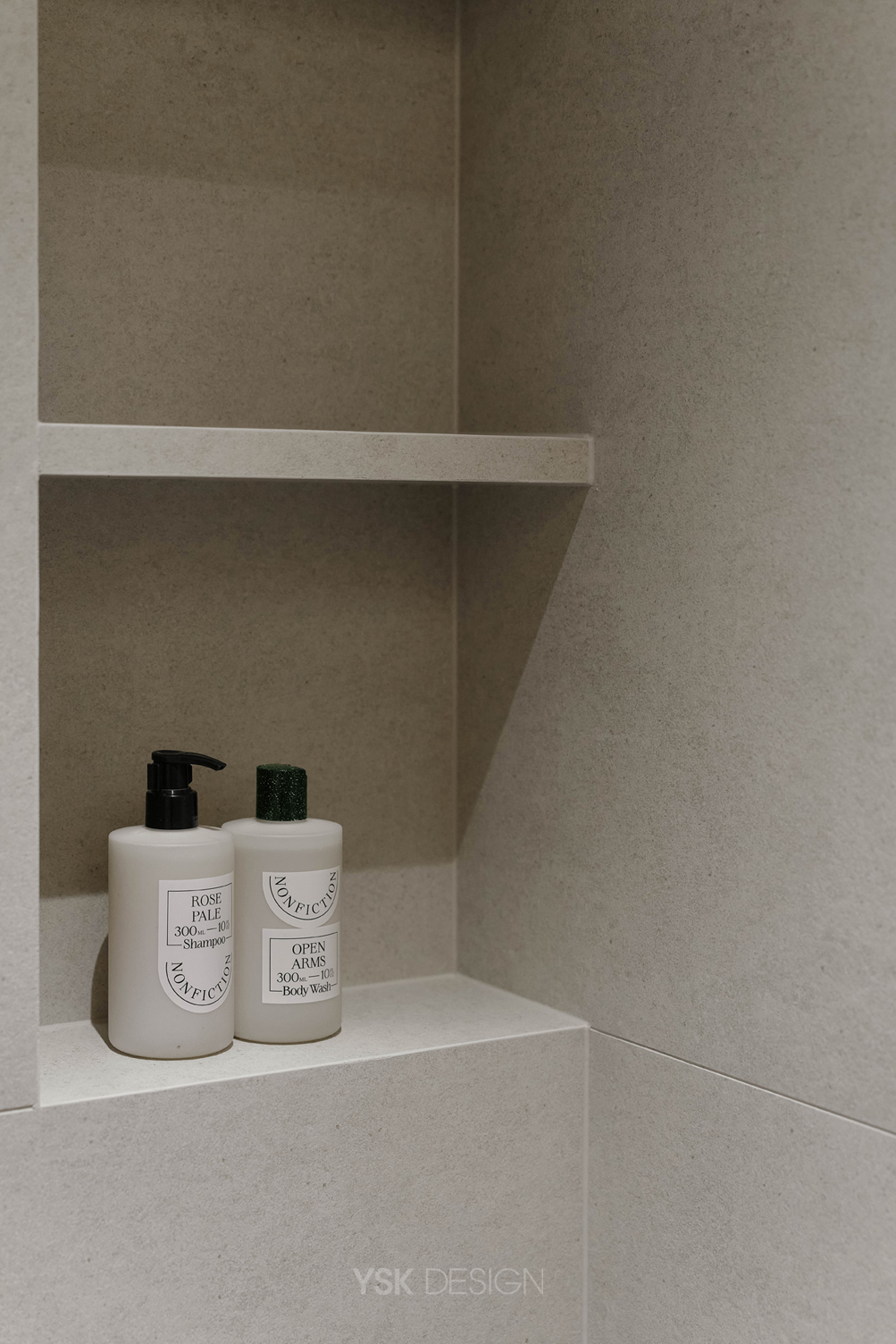 master bathroom 004.jpg