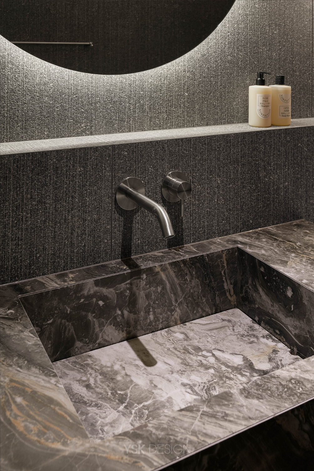 master bathroom 006.jpg